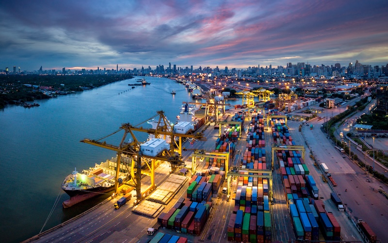 Logistik im Hafen